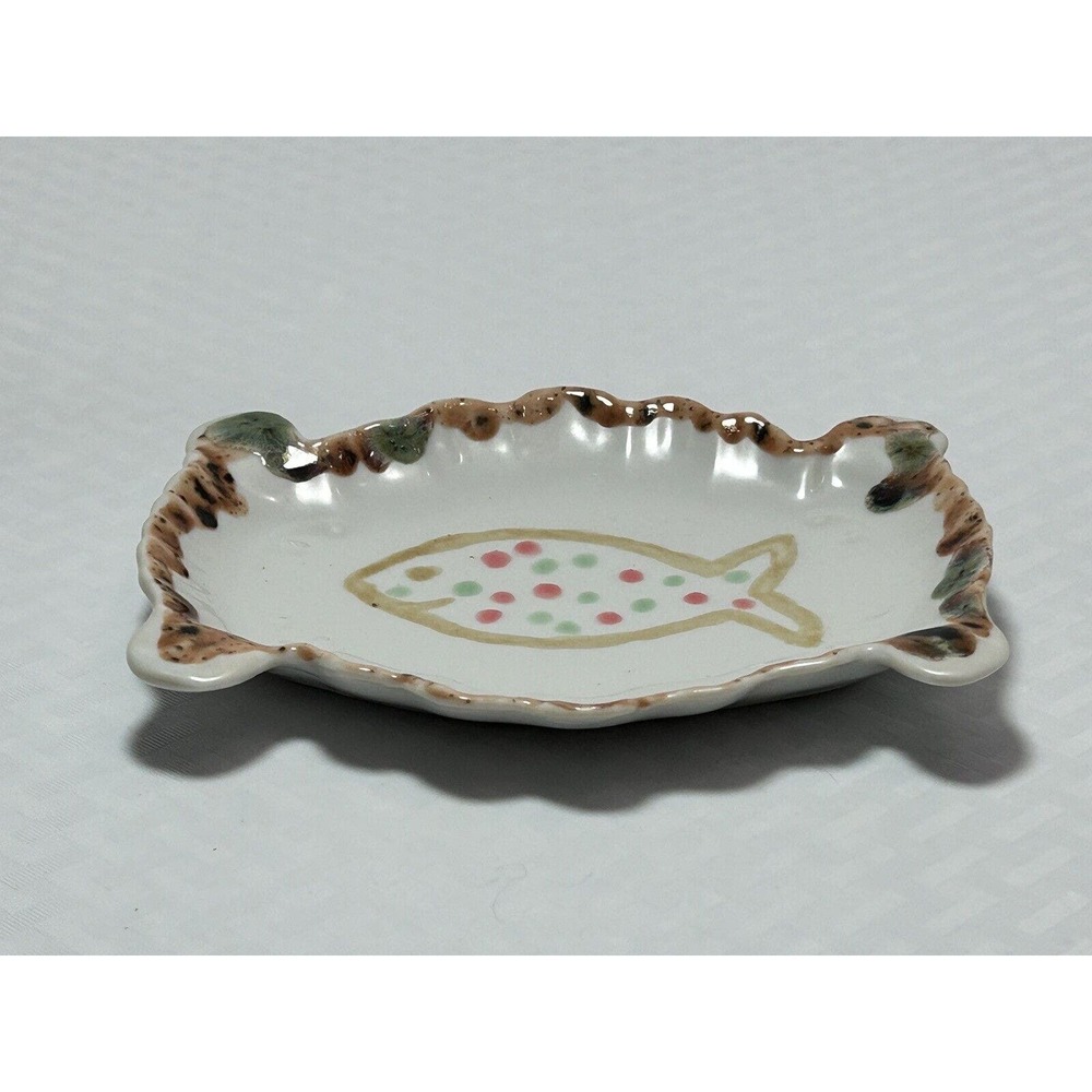Hand Made &‎ Painted Ceramic 5.5” Fish Trinket/Soap Dish - Picture 3 of 12